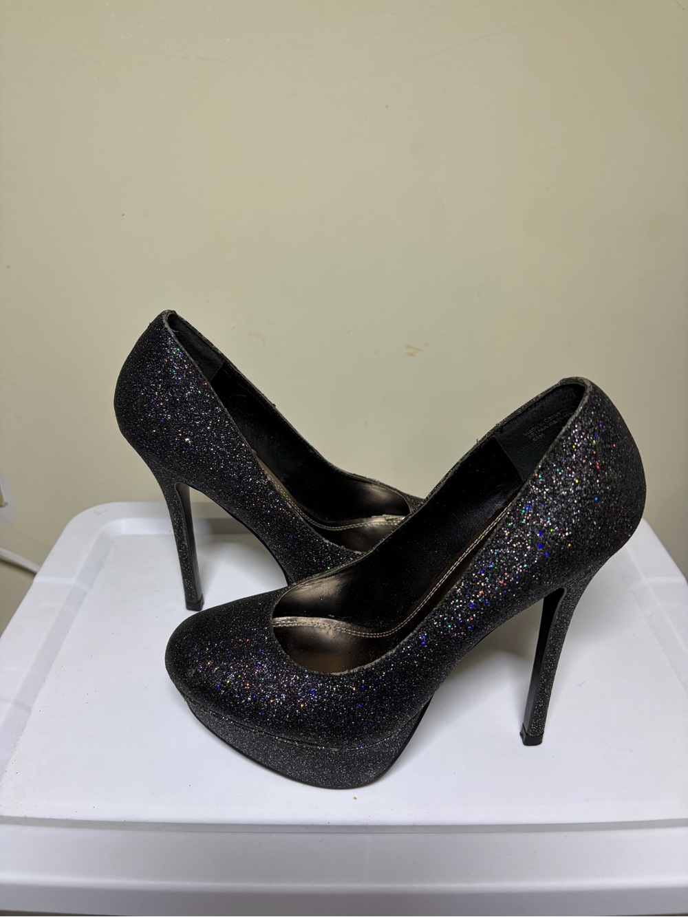 Bakers Black Sparkle 5in Heels